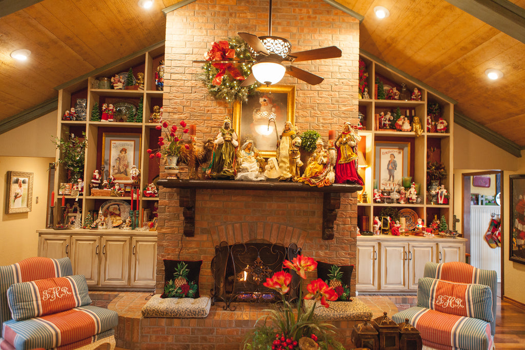 Kathy's Holiday Home Tour - Living Room Decorated for Christmas 