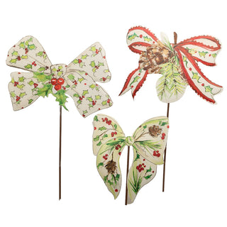 Beck’s Traditional Pinecone Bow