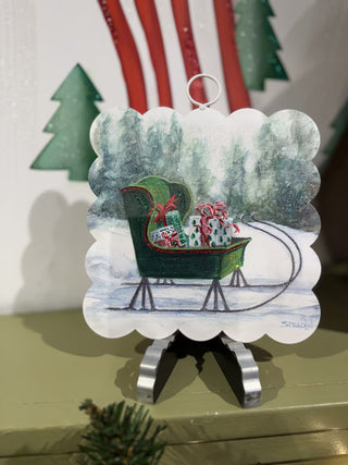 Mini Gallery Scallop Sleigh & Gifts