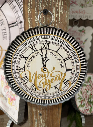 Mini Beck’s New Years Clock