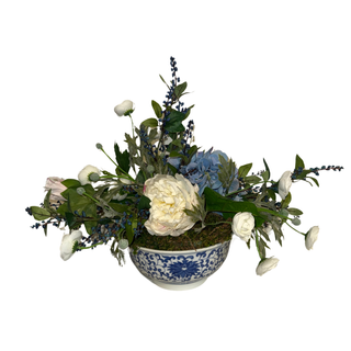 Blue Willow Garden Arrangement