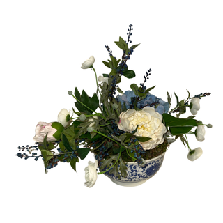 Blue Willow Garden Arrangement