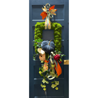 Velvet Pumpkin Moss Wreath
