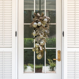 Swan Lake Glamour Teardrop