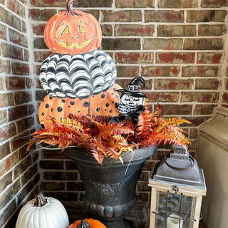 Beck’s Jack-O-Lantern Topiary