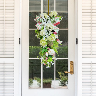 Blushing Blooms Teardrop