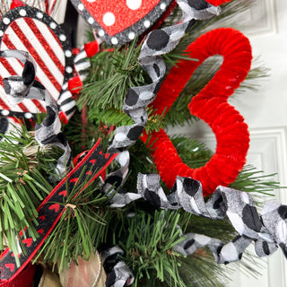 Open Heart Curl Spray