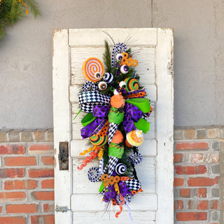 Black and White Twirl Ball Spray